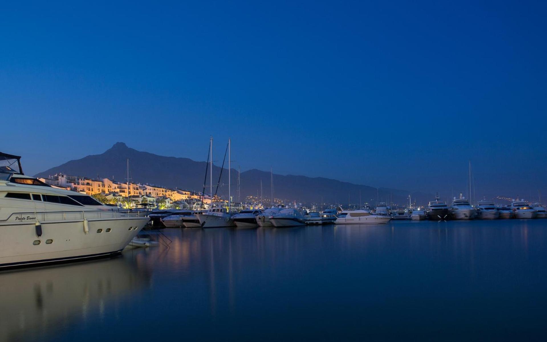 Apartamento Con Vistas En Puerto Banús Marbella